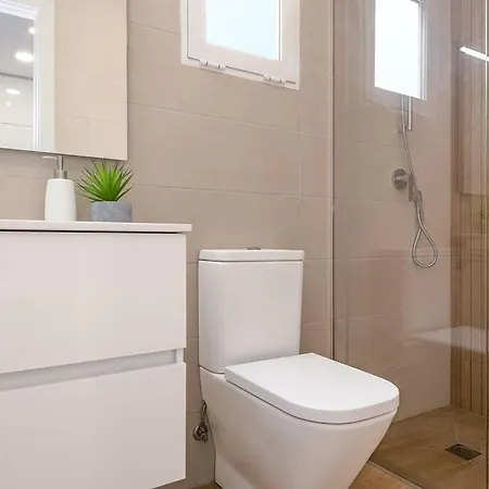 Blue Dream 1 - Sea Views, Terrace And Pool Apartment